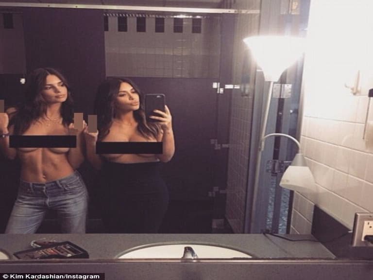 金卡達夏找來新盟友 電影《控制》小三 Emily Ratajkowski 一起裸上身合照!