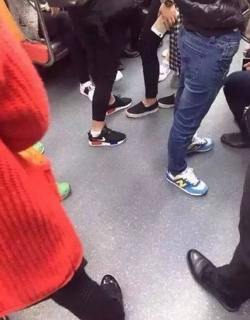 中國大陸山寨 NMD 氾濫 隔壁老伯、阿婆都在穿?!