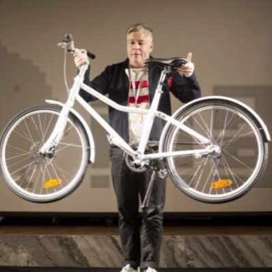 不只賣傢俱！IKEA 推出第一台腳踏車　可接裝拖車