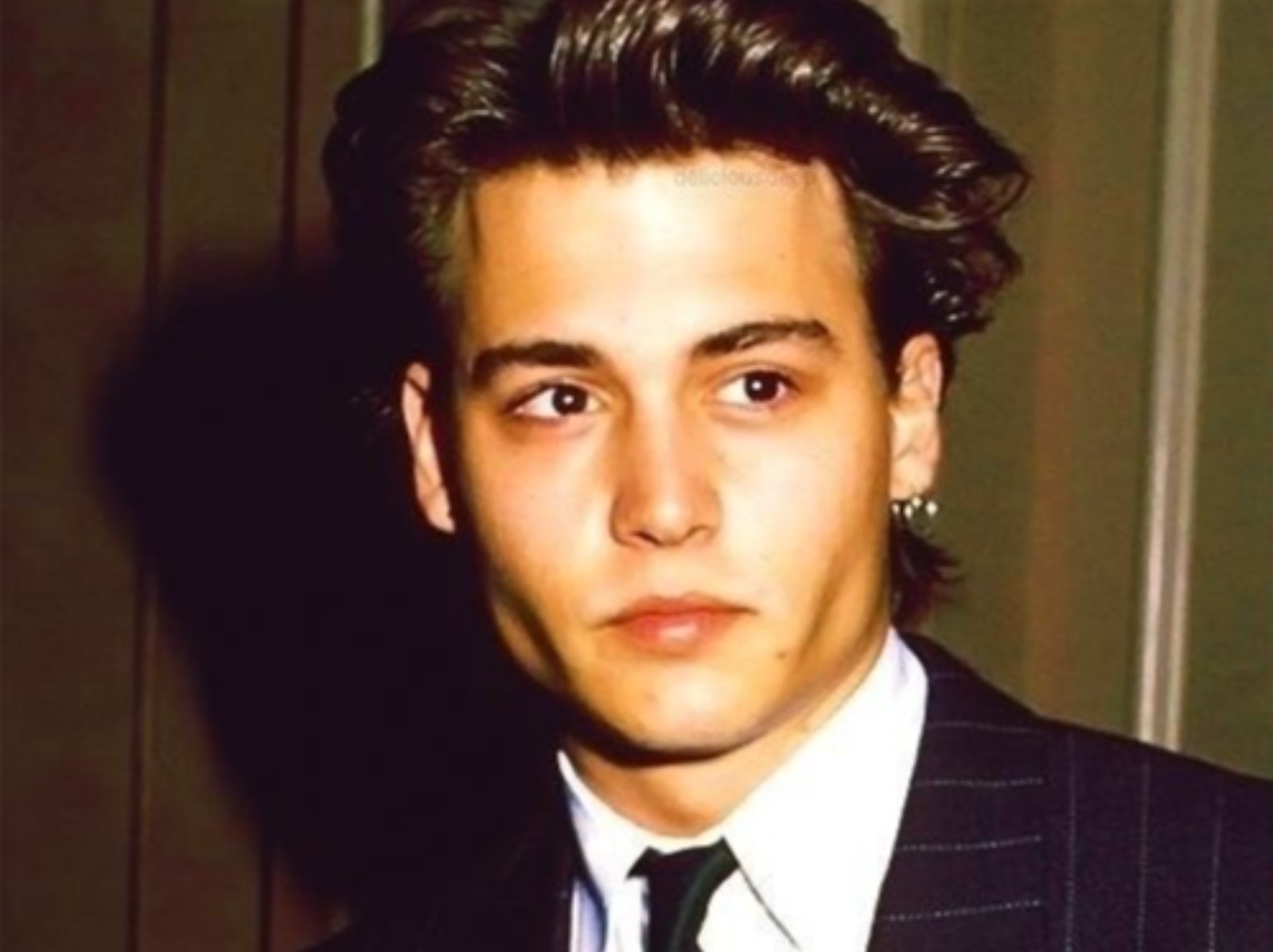 好萊塢男星今昔對比：強尼戴普 Johnny Depp、班艾佛列克 Ben Affleck ⋯這 10 位年輕時超帥！