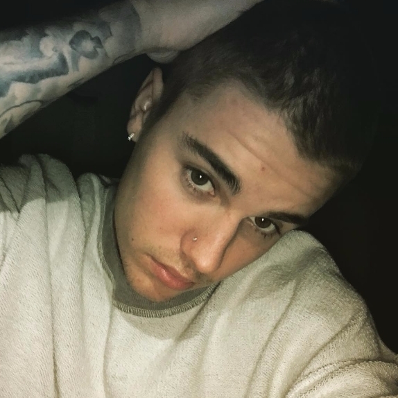 小賈帥氣剪去三千煩惱絲　大平頭新髮型曝光！