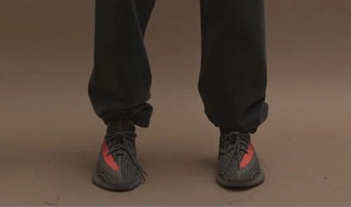 肯爺與 adidas 關係不再？！　YEEZY 系列獨立鞋款釋出