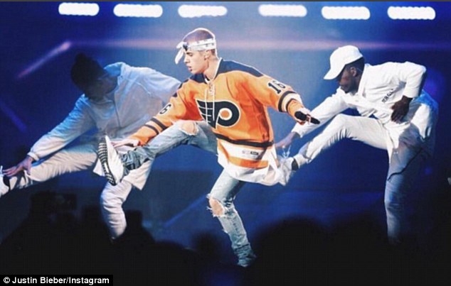 小賈斯汀宣告：再也不跟路上粉絲合照　我並沒有欠你們！