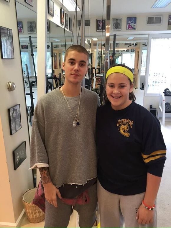 小賈斯汀宣告：再也不跟路上粉絲合照　我並沒有欠你們！