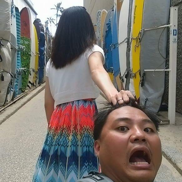 俄羅斯有 FOLLOW ME 攝影師爆紅　台灣網友也推出了這個版本讓大家笑翻了！
