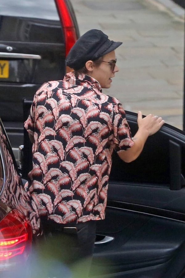 一世代 Harry Styles「脫帽」短髮照曝光　再度引起網路瘋傳！