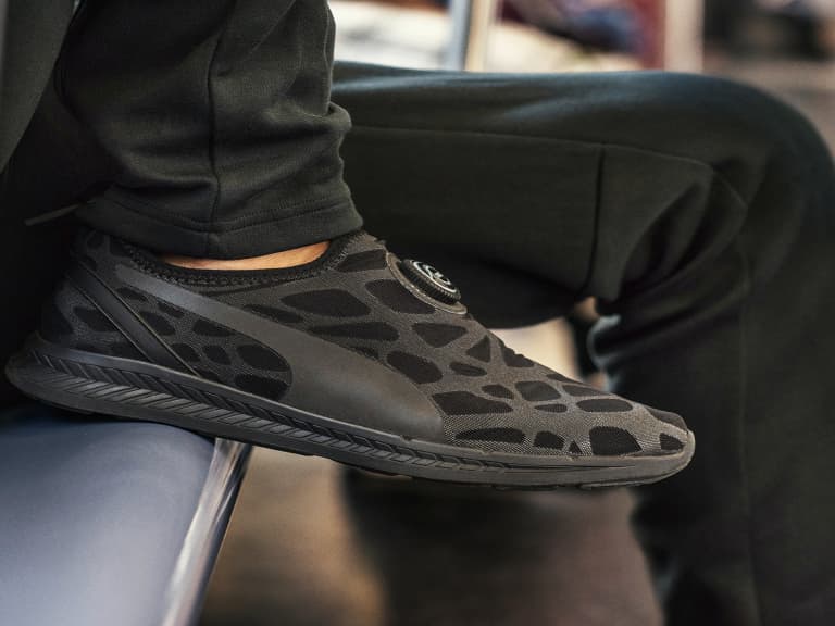 蕾哈娜 帥性演繹全新 PUMA Disc Sleeve IGNITE  加入強烈街頭潮流元素   時尚節奏  一旋即發