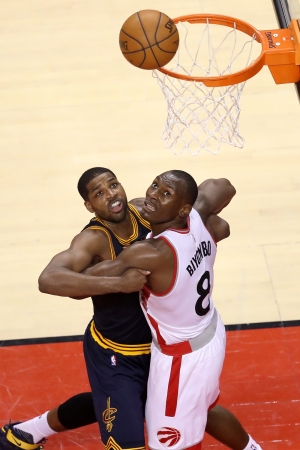 暴龍新「MVP」誕生!580 萬身價用籃板力壓 8200 萬先生