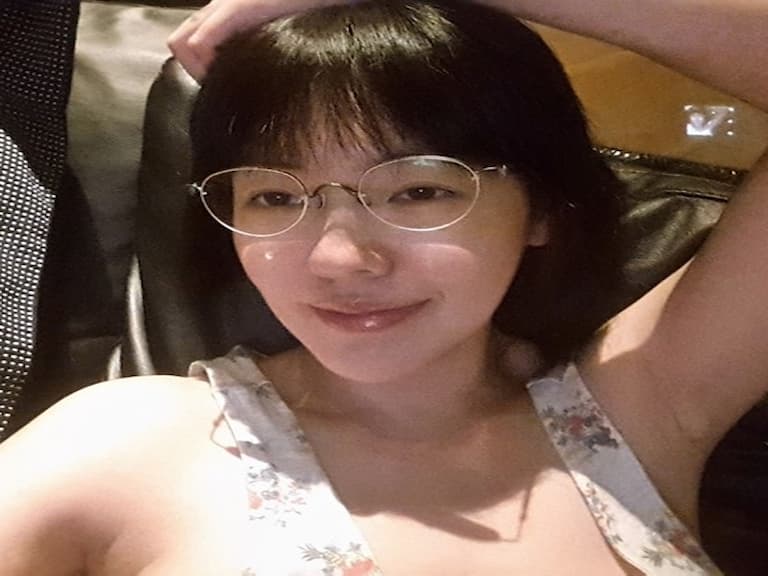 小S 自拍秀性感照　網友流鼻血說是「東京情色派」嗎？！
