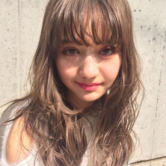 日本 12 歲「小學生」模特兒　她成熟的程度讓所有姊姊們都認輸了！