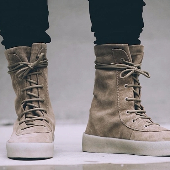 原先惡評如潮的 Yeezy Season 2 Boot　穿上腳反而好看許多？