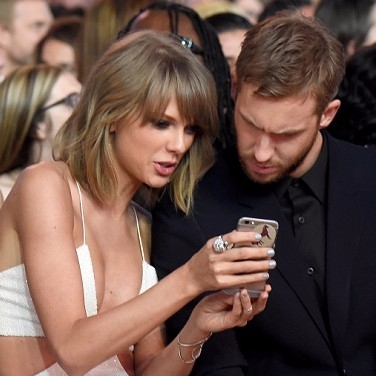 Calvin 甩了 Taylor 之後…推特網友都玩瘋了，各種惡毒詞條