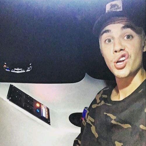 小賈斯汀與壯漢發生鬥毆　被打倒在地撞窗畫面驚人！