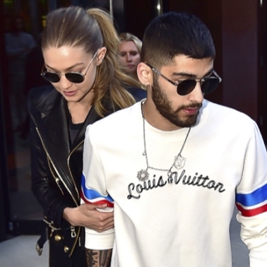 贊恩飽受焦慮症之苦取消表演，約會還被女友攙扶