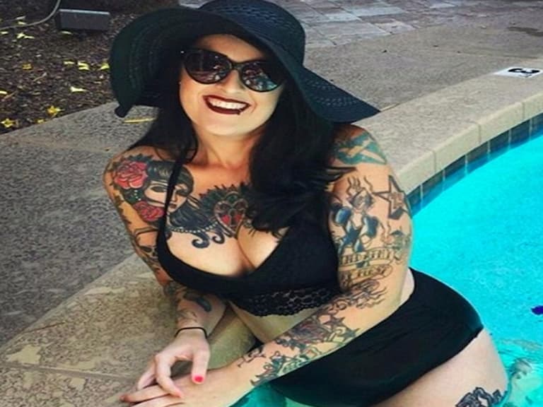 【減肥特輯】 美國 32 歲刺青女孩開刀裝縮胃袋減肥不成 結果靠了這樣的方法成功減重...
