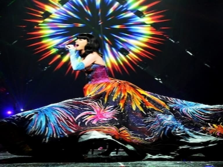 關於 LGBT 族群的同志國歌 Top 10　絕對是經典中的經典！