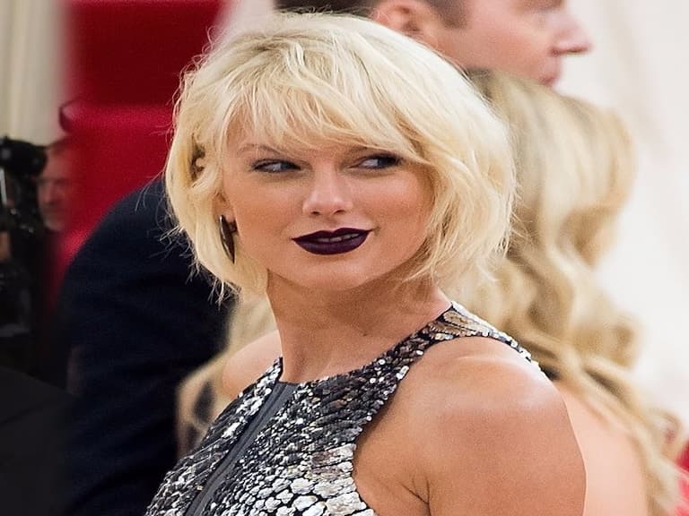 相戀僅兩週，Taylor Swift已經帶Tom Hiddleston見父母了！！！