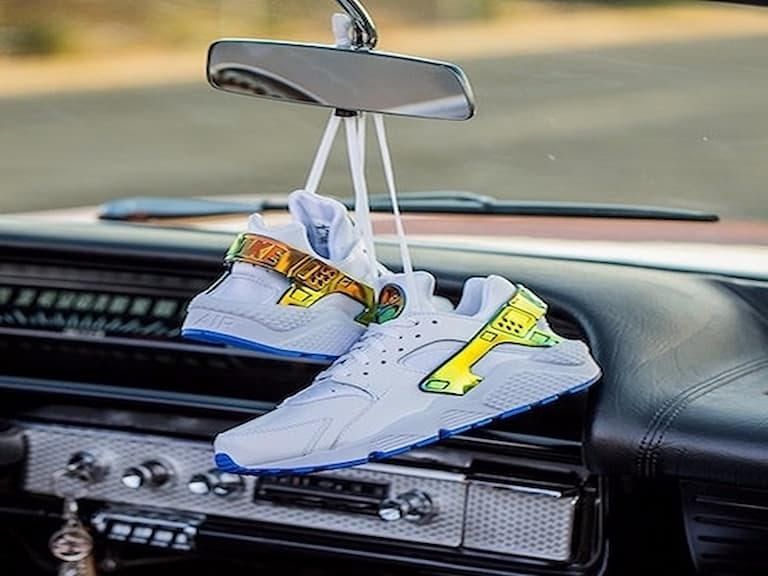 Nice Kicks x Nike Air Huarache 武士鞋聯名款　金色元素帥到讓你心癢癢！