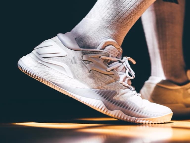 adidas 頂尖低筒戰靴CRAZY LIGHT 2016!7 月 4 日震撼登場