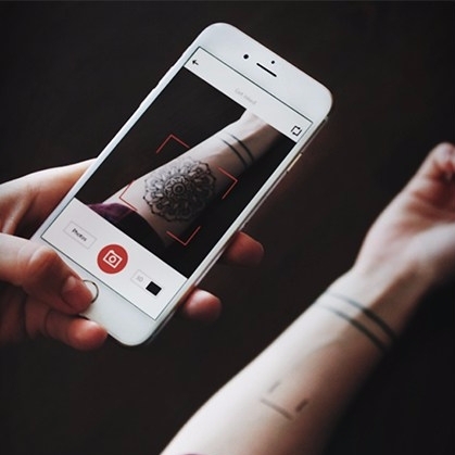 為怕後悔的女生而設：想知道哪個紋身放在你身上最好看？趕快下載這個 App！