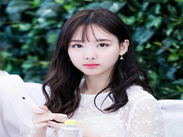 Twice都染了今年的超夯髮色~剪短真的有差！一刀一漂顏值立馬+100