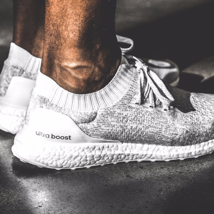 1 小時狂賣 11000 雙！adidas Ultra Boost Uncaged 挑戰 NMD 神鞋地位