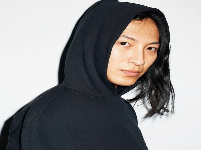 Alexander Wang 的最新合作對像是adidas,這個組合又會引發一陣排隊潮了