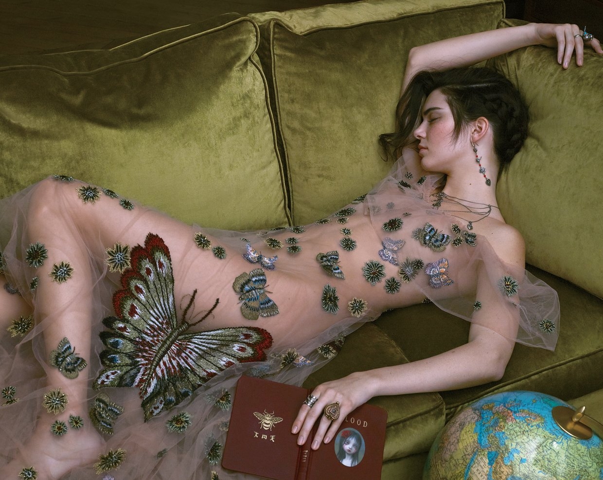 Kendall Jenner 拿下《Vogue》重量級「九月號」封面　開心到飆出髒話！