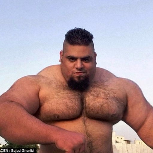 綠巨人浩克真人版！24 歲伊朗男子誇張肌肉成為 instagram 紅人！