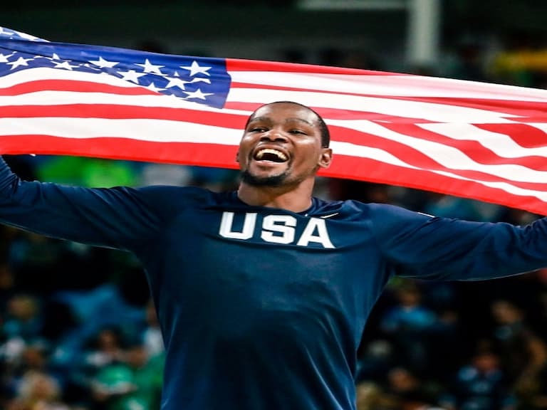 Kevin Durant 成功帶領美國隊奪下奧運金牌!甜瓜賽後表示:將會退出美國隊