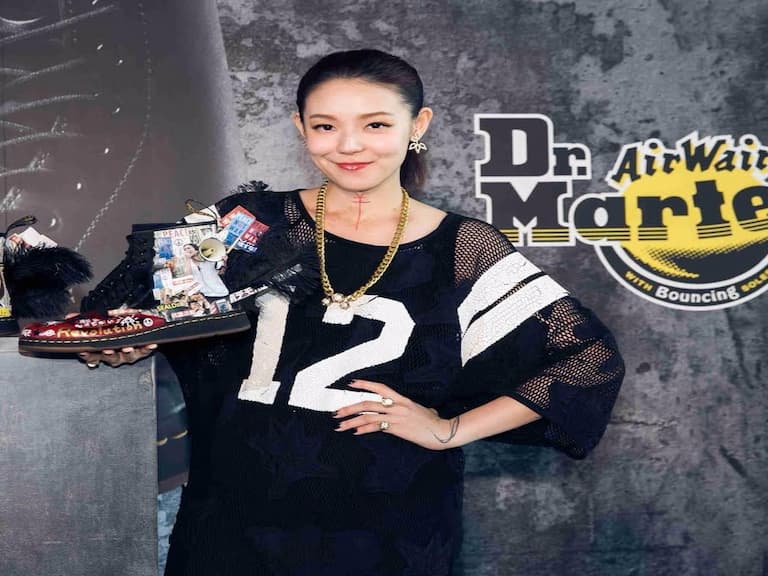 太狂!經典靴牌的世紀進化!歐陽靖 x 刺青藝術家 x 「 Dr. Martens 」