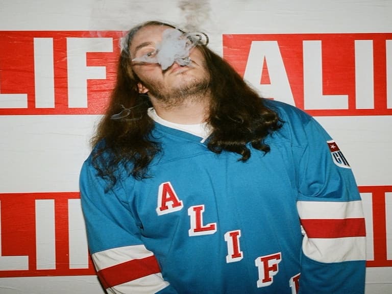 還不快搶？街頭潮流指標《FLOW》換季折扣開跑！HUF、ALIFE...三折起跳