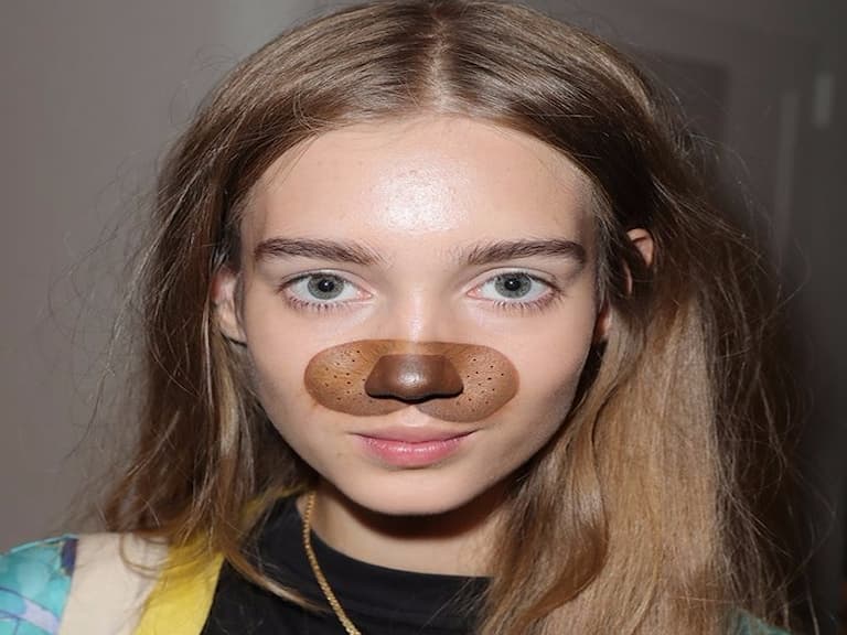 #NYFW：把 Snapchat 濾鏡直接化於面上，這場時裝秀話題度爆升！