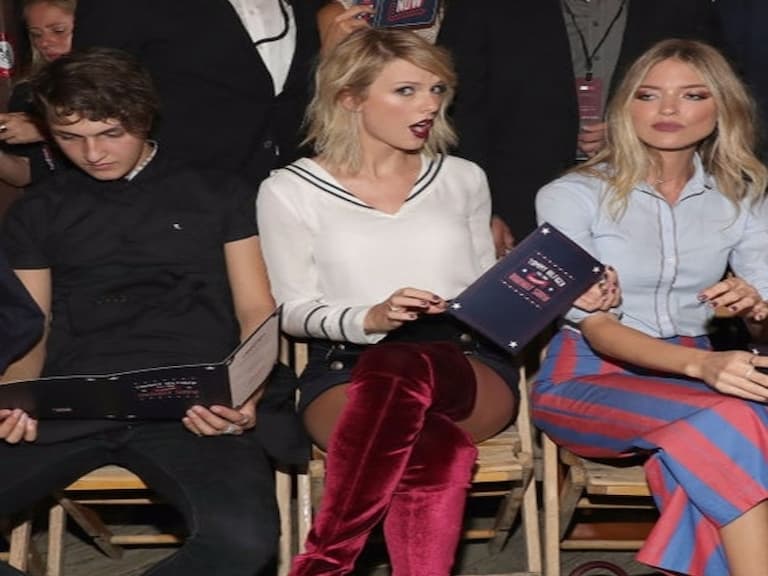 橕閨蜜 Gigi！Taylor Swift 分手後首次公開現身，還大方哼唱前前度的歌！
