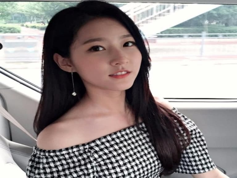 不只演技暴風成長！還記得當年《大叔》的小女孩嗎？小童星金賽綸 16 年的驚人美貌蛻變史！
