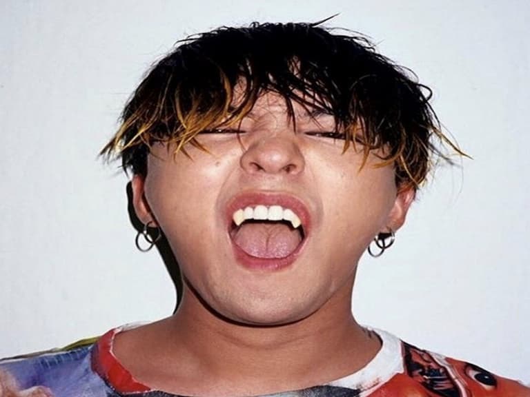 G-DRAGON 戀情被迫曝光　陰謀論者指出都是「他們」搞的鬼？！