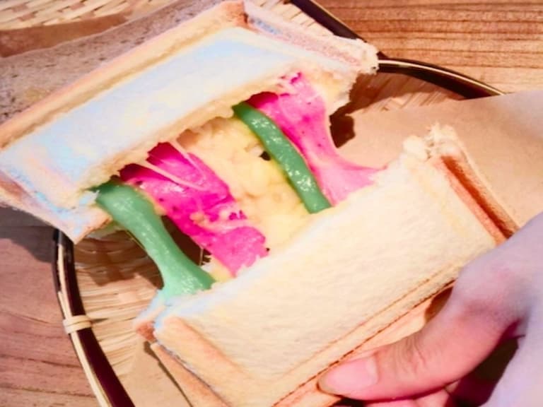 彩虹起司拉成這樣還不到 100 元!北中南必吃的熱壓吐司大集合