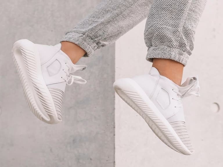 女孩限定！　adidas Originals Tubular Defiant 全白色鞋款