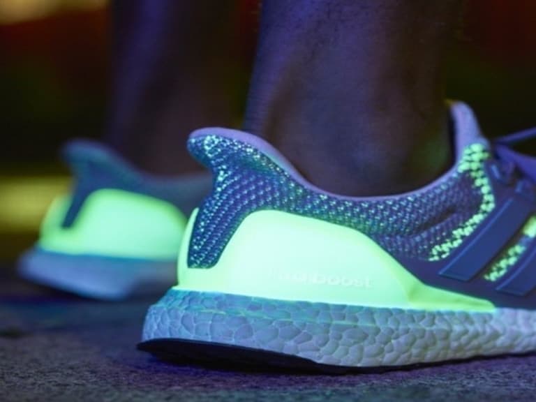 adidas UltraBOOST 越夜越美麗 即將加入全新夜光材質!