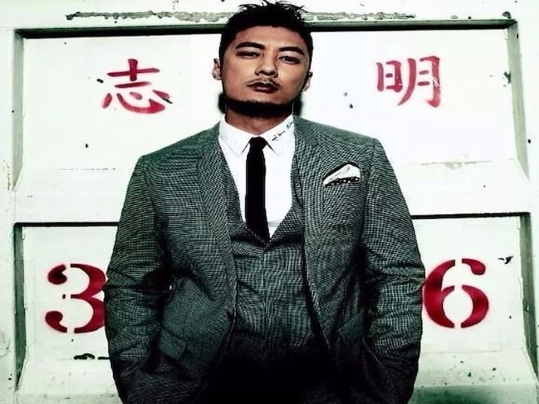 經典續作《春嬌救志明》將於明年上映，先來複習余文樂在戲中的經典單品吧！