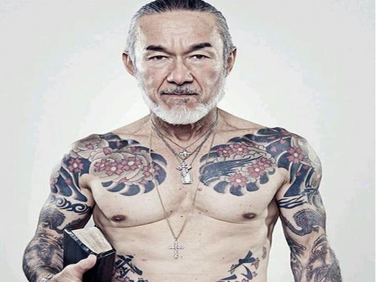 我的刺青 60 年後會變成什麼樣子？