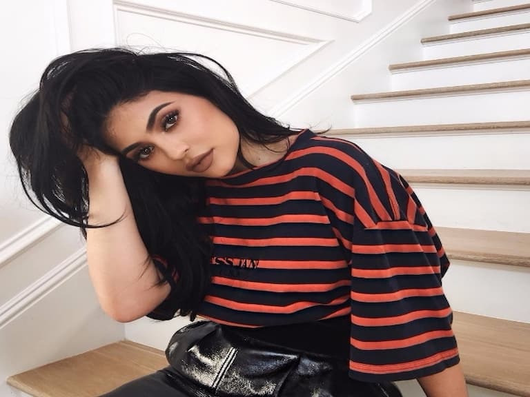 Kylie Jenner 的最新作品全都是今秋最流行的色調!潮流女王不是白當的!