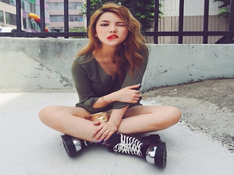 【 WTF 該買嗎？】潮妹最討厭補唇彩嗎？超驚人卸妝水實測「持久霧面 8 色唇彩」大公開！