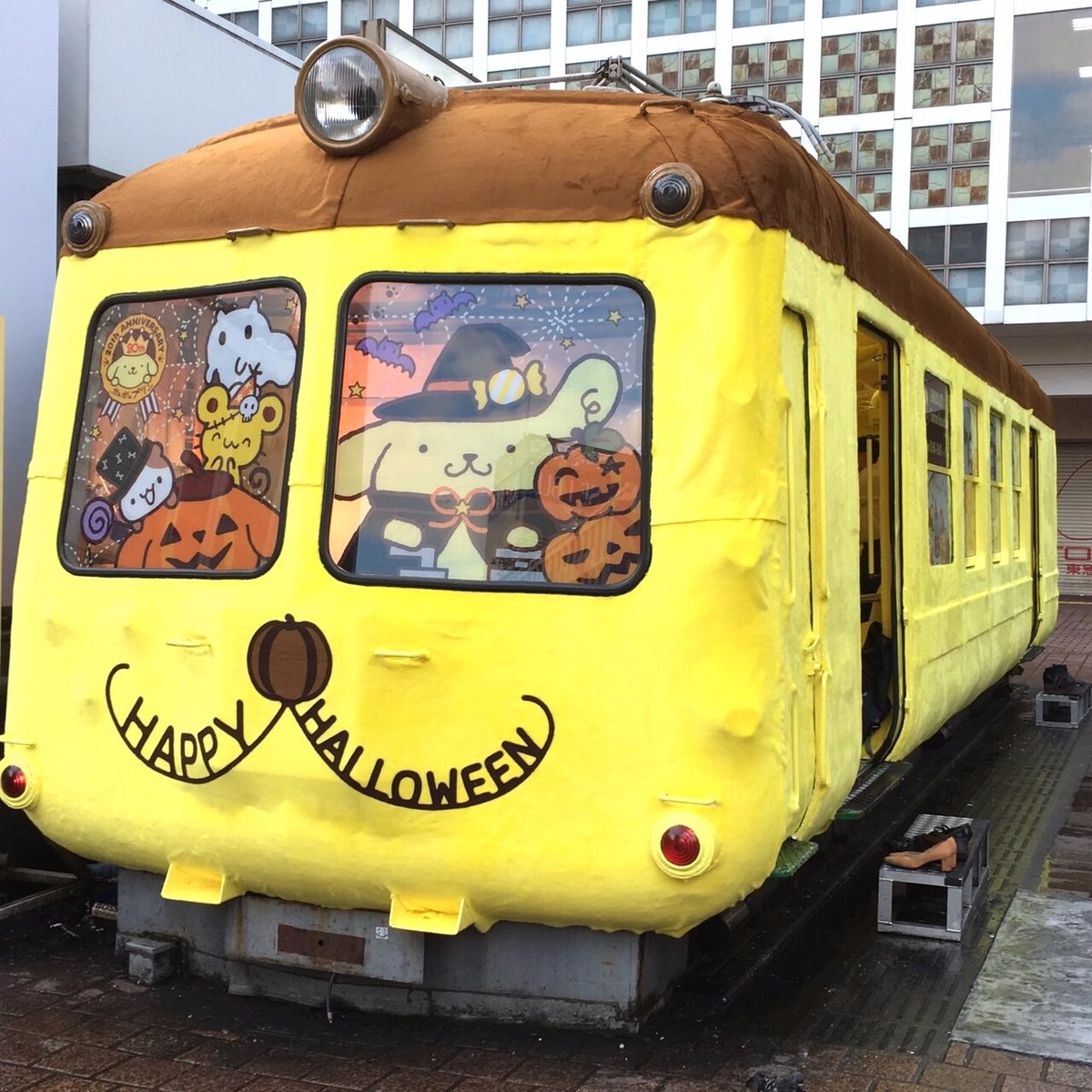 東京打卡新點！澀谷出現「布丁狗萬聖節列車」　可愛裝飾全是期間限定！