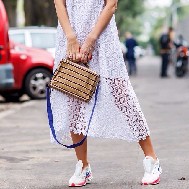 蕾絲要怎樣穿才能變成女神？ 3 種搭配讓你走在路上回頭路百分百