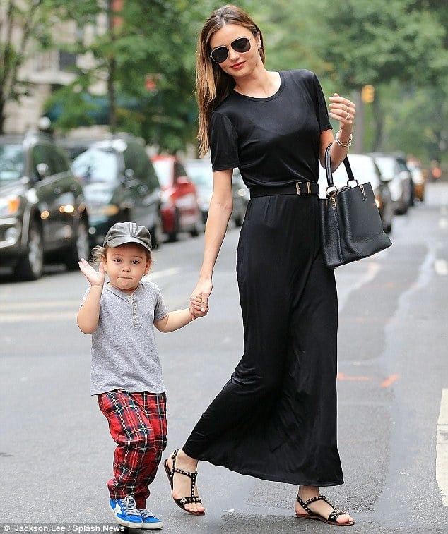 繼 Kim Kardashian 被搶之後，Miranda Kerr 住家發生槍戰！