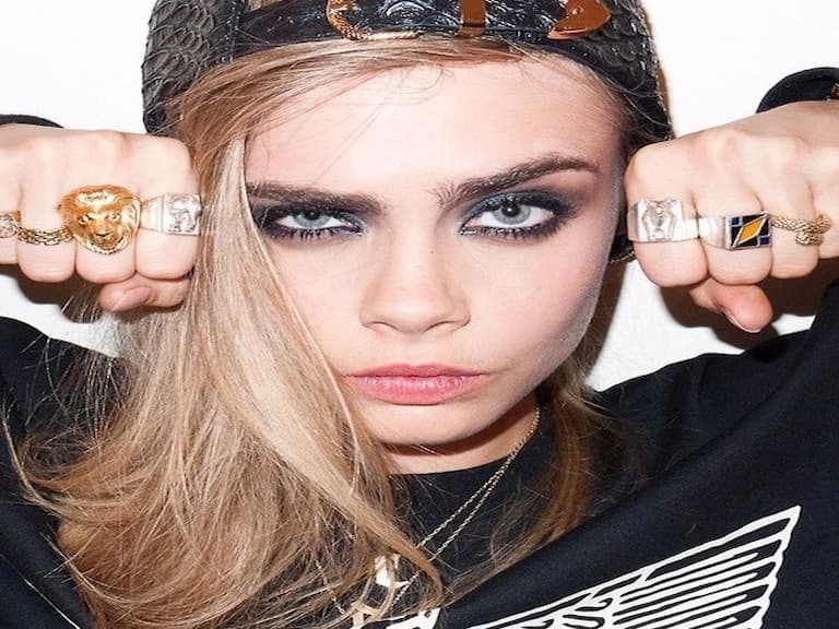搞怪超模 Cara Delevingne 將釋出第一部成名紀錄片