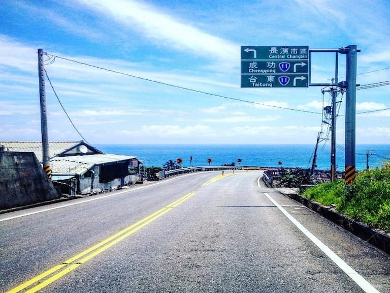 絕美屏息【台灣經典公路】 連外國導演都驚艷不已，公開 IG 上的公路美景