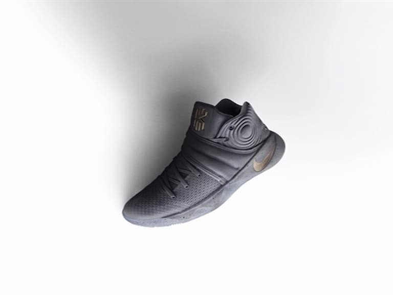 勇氣與野心的象徵，穿上 NIKE 新配色 Battle Grey 系列籃球鞋踏上征途吧！