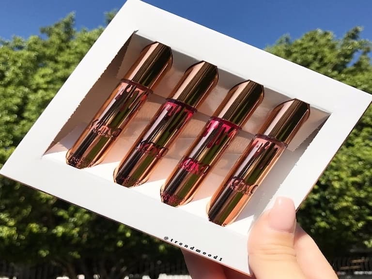 首個聯乘唇妝登場!來猜 Kylie Jenner 找來那個大咖人物合作!